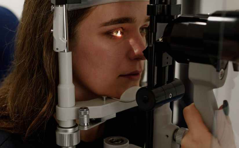 <strong>Czym zajmuje się optyk?</strong><strong></strong>